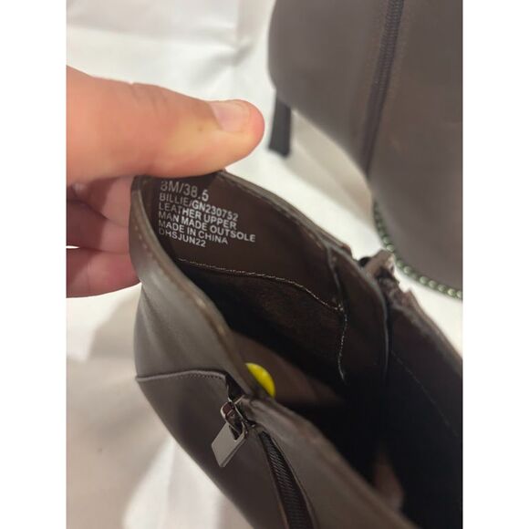 BCBGMaxAzria Boot Billie Pointed Toe Leather Booties Brown Studded Size 8 - Picture 8 of 8